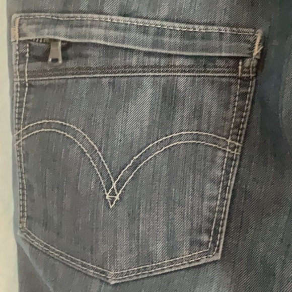 Levi's Men's Dark Gray Straight Jeans 527 - Picture 4 of 11